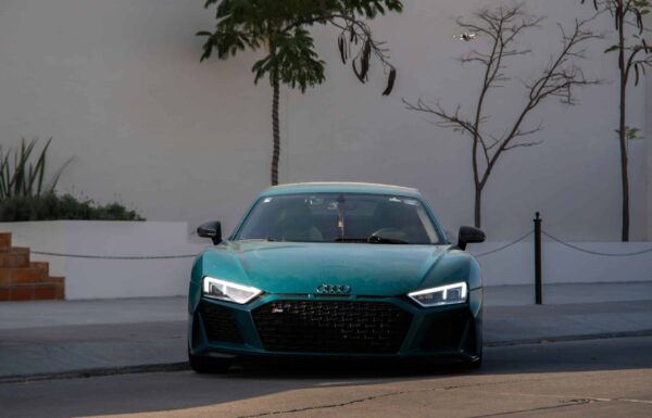 pexels-allanglezg-30057147 tweedehands auto